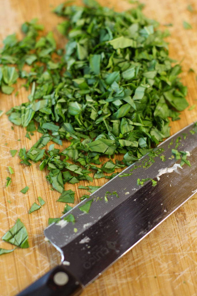Homemade Tomato Basil Pasta Sauce - Wholesome Family Living