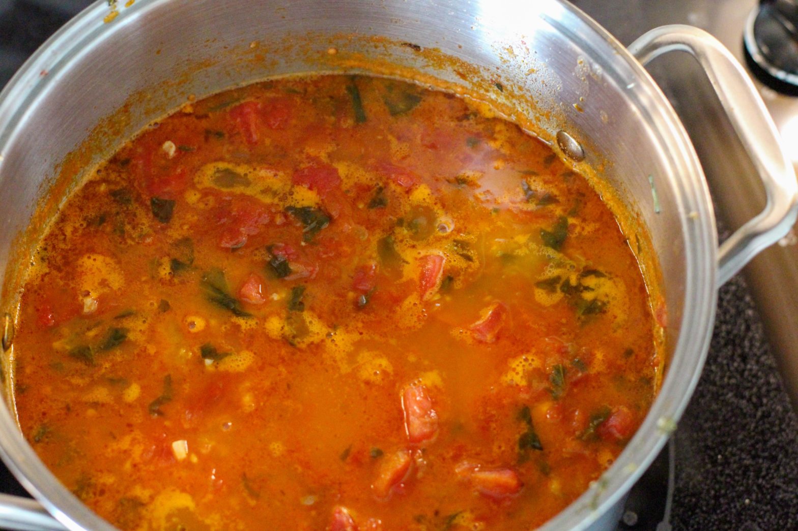 Homemade Tomato Basil Pasta Sauce - Wholesome Family Living