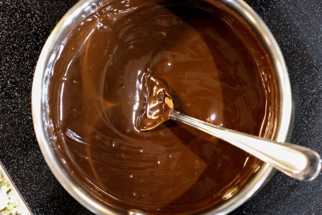 pan with smooth chocolate sauce