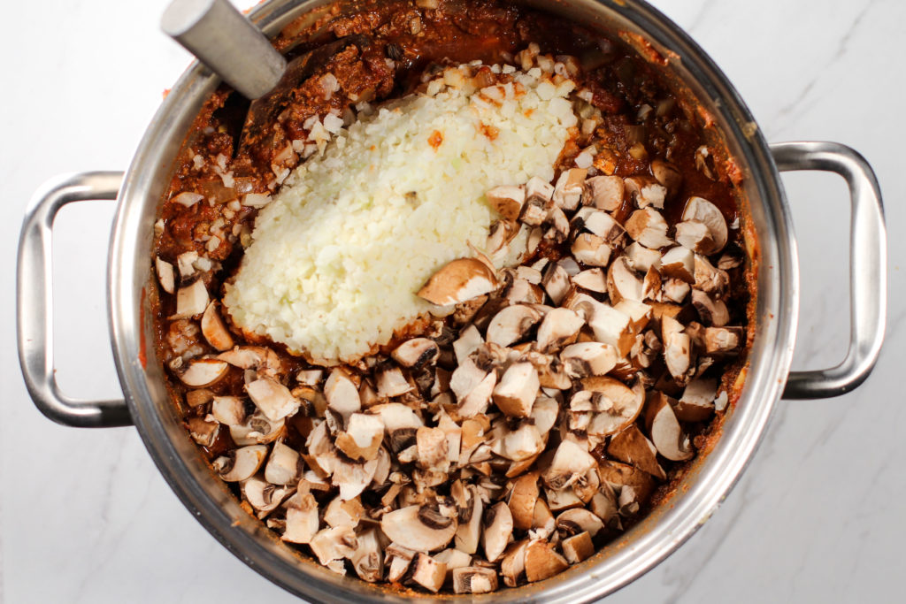 pan with cauli-rice and mushrooms