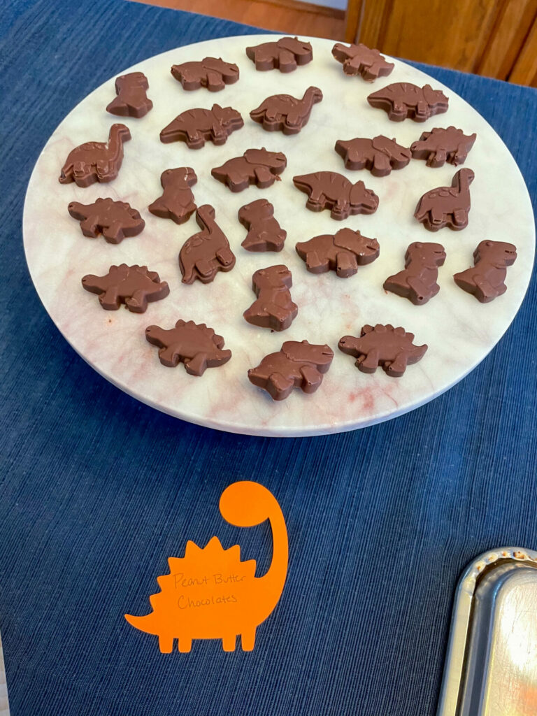 dinosaur birthday party chocolates